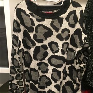 Leopard tunic sweater